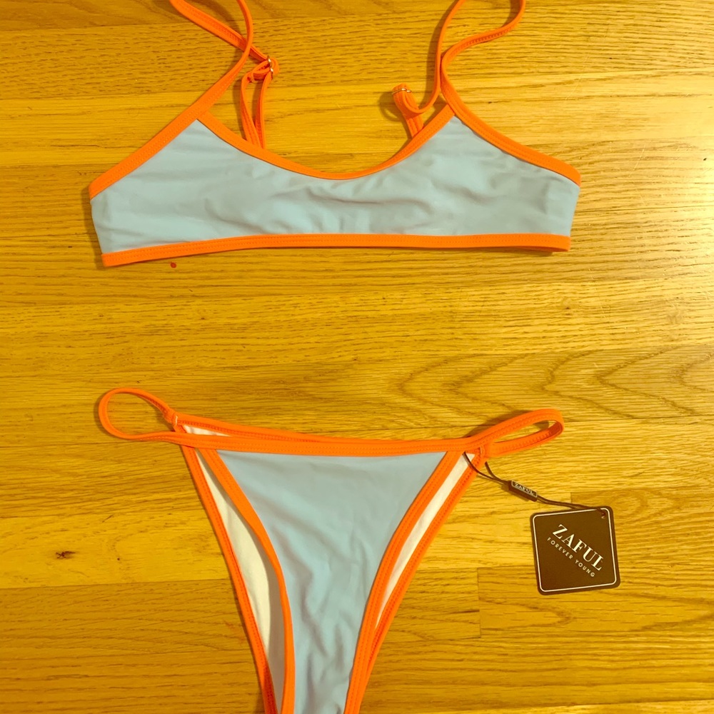 Súper cute bikini!